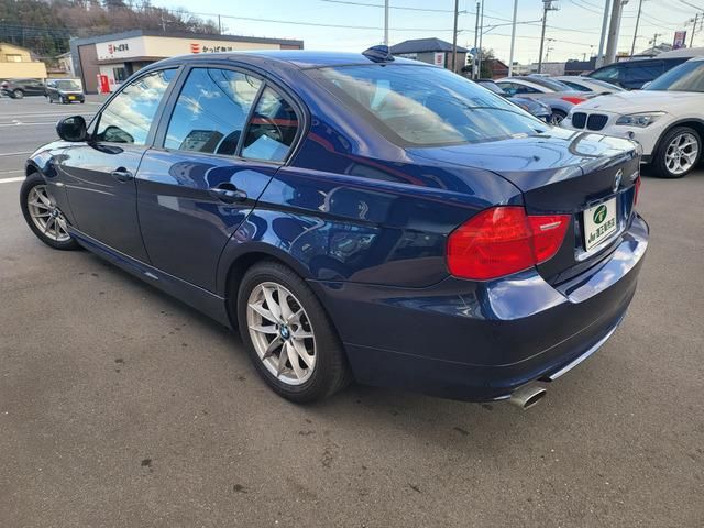 BMW 3 Series sedan