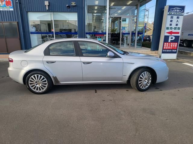 ALFAROMEO 159
