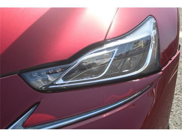 LEXUS IS200t