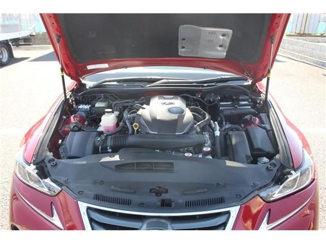 LEXUS IS200t