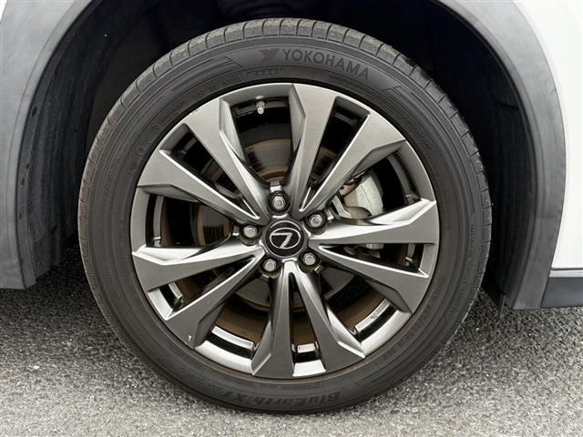 LEXUS UX200