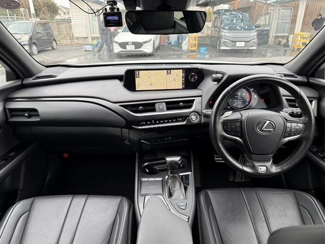 LEXUS UX200