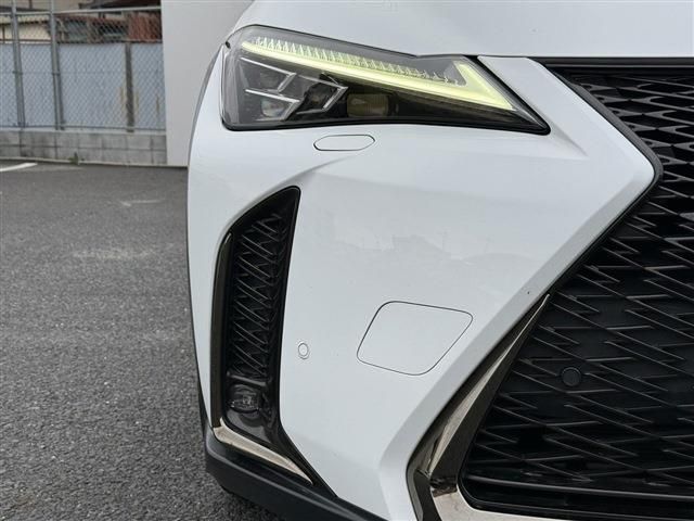 LEXUS UX200