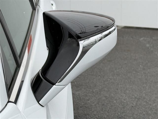 LEXUS UX200