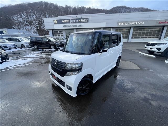 N-BOX+ CUSTOM 4WD