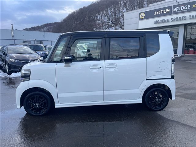 N-BOX+ CUSTOM 4WD