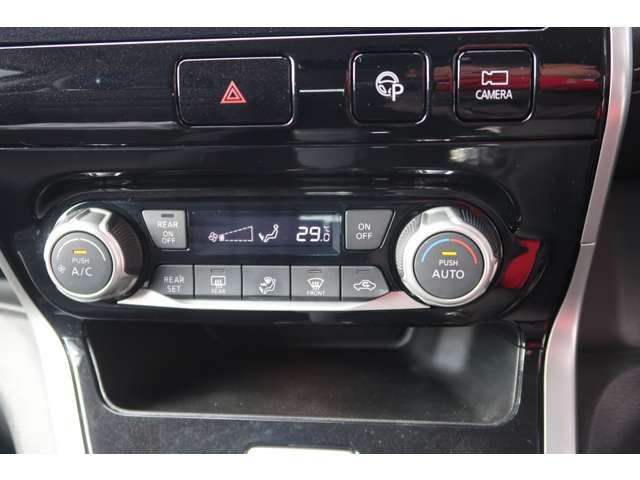 SERENA S-HYBRID 4WD