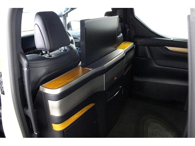 ALPHARD hybrid 4WD
