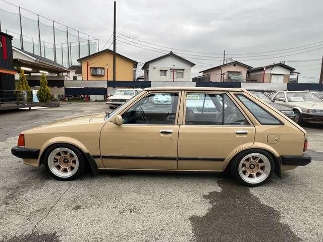 FAMILIA hatchback