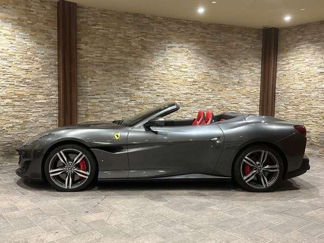 FERRARI Portofino