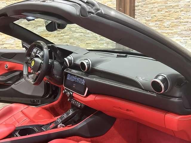 FERRARI Portofino