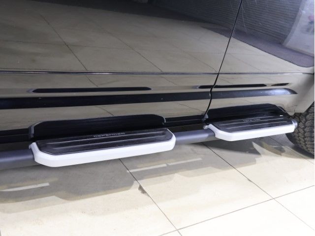 ROVER DEFENDER