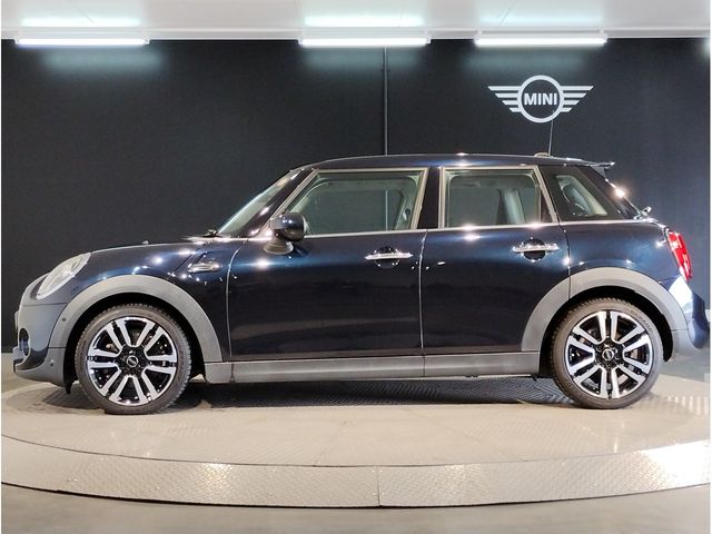 MINI COOPER SD 5DOOR