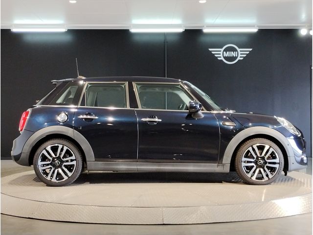 MINI COOPER SD 5DOOR