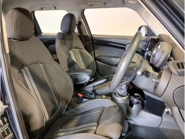 MINI COOPER SD 5DOOR