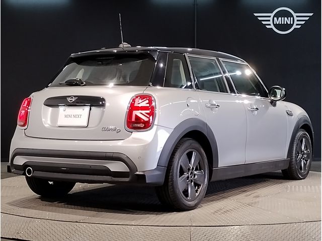 MINI COOPER D 5DOOR