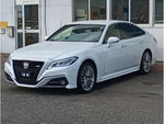 CROWN sedan hybrid