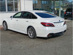 CROWN sedan hybrid
