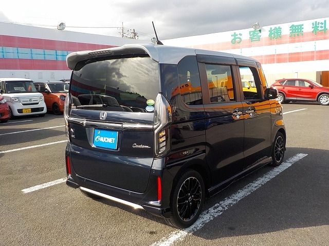 N BOX CUSTOM