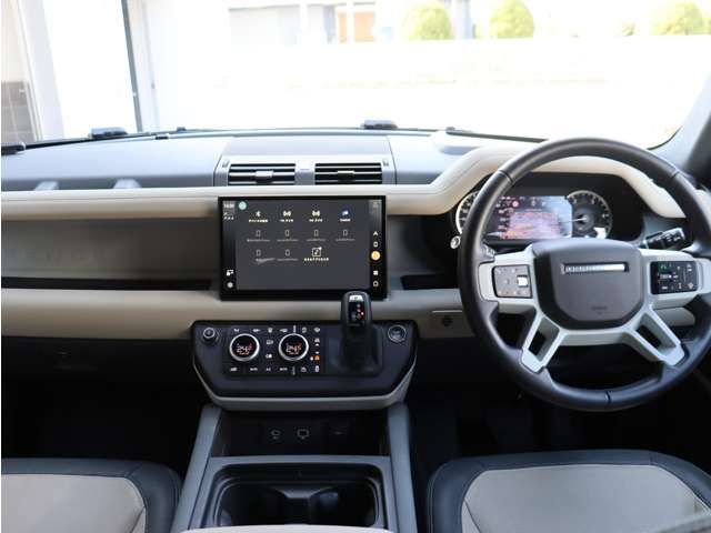ROVER DEFENDER