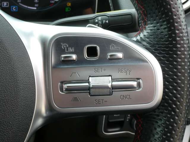 MERCEDES BENZ GLB