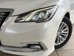 CROWN sedan hybrid