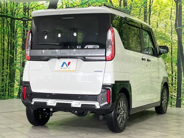 DELICA MINI