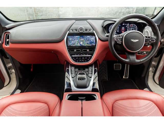 ASTON MARTIN SUV