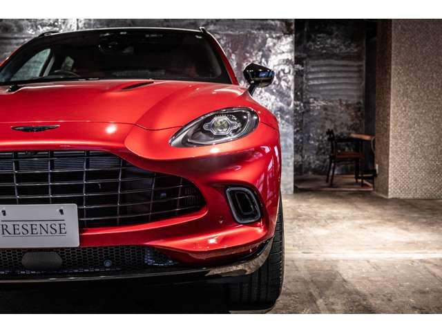 ASTON MARTIN SUV