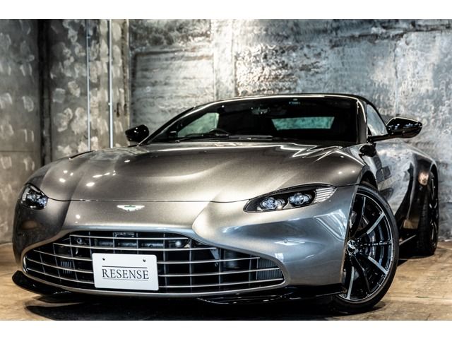 ASTON MARTIN ROADSTER