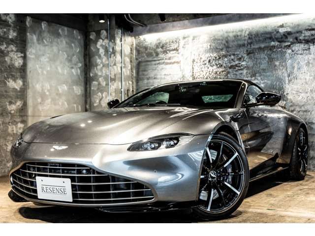 ASTON MARTIN ROADSTER