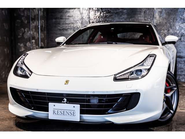 FERRARI GTC4 LUSSO T