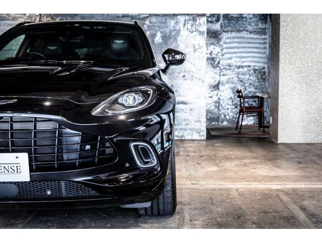 ASTON MARTIN SUV