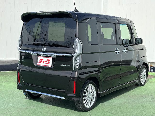 N BOX CUSTOM