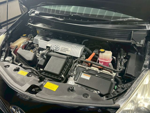 PRIUS Alpha