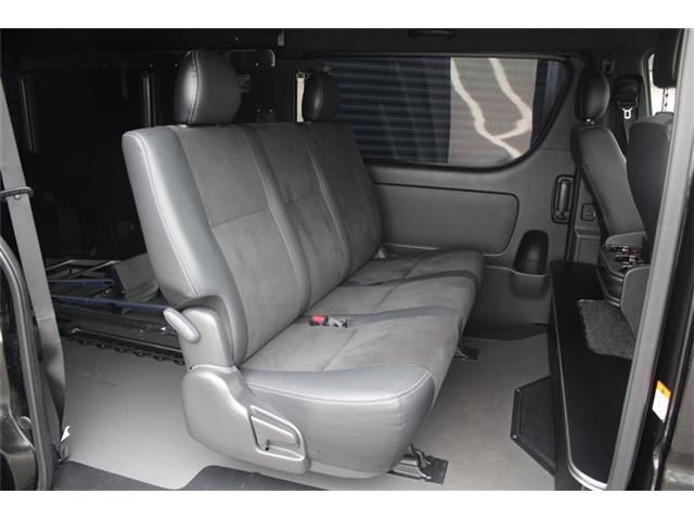 HIACE van 4WD
