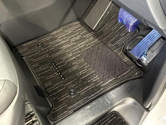 ALPHARD hybrid