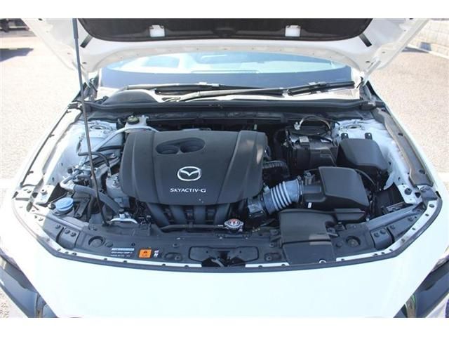 MAZDA3 FASTBACK