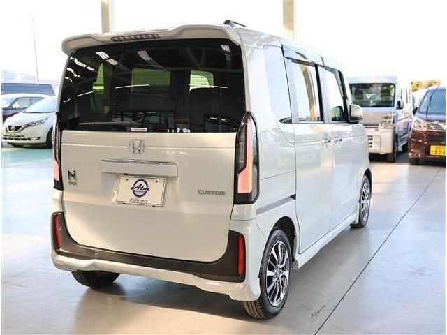 N-BOX CUSTOM