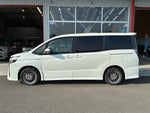 VOXY HYBRID