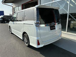 VOXY HYBRID