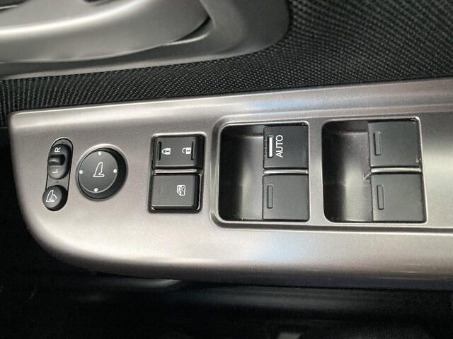 FREED HYBRID 4WD