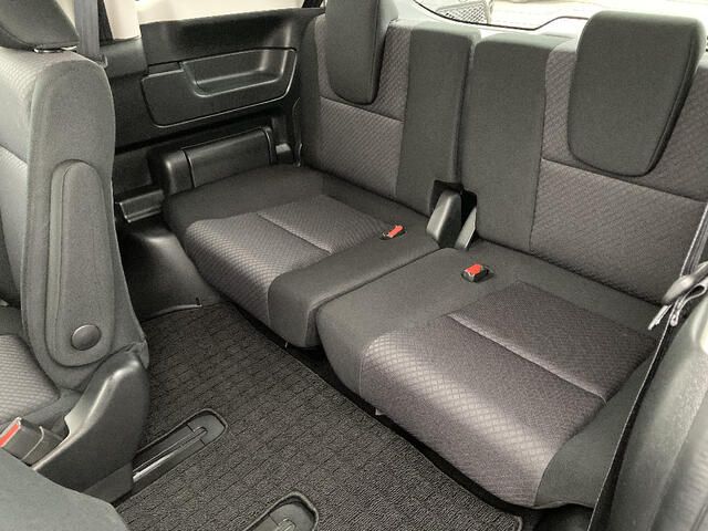 FREED HYBRID 4WD