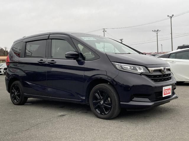 FREED HYBRID 4WD