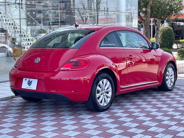 VOLKSWAGEN The BEETLE