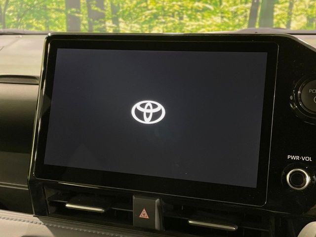 VOXY HYBRID