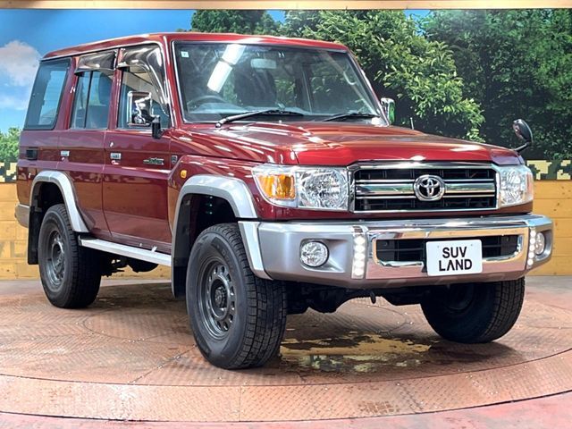 LANDCRUISER van