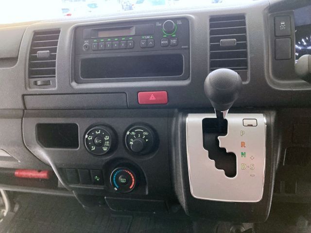 HIACE van 1.25t 2WD