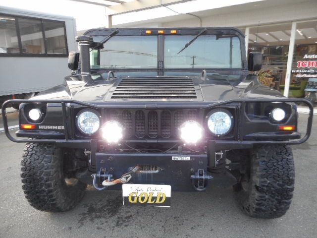 HUMMER H1