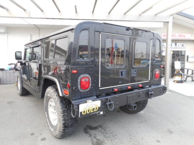 HUMMER H1